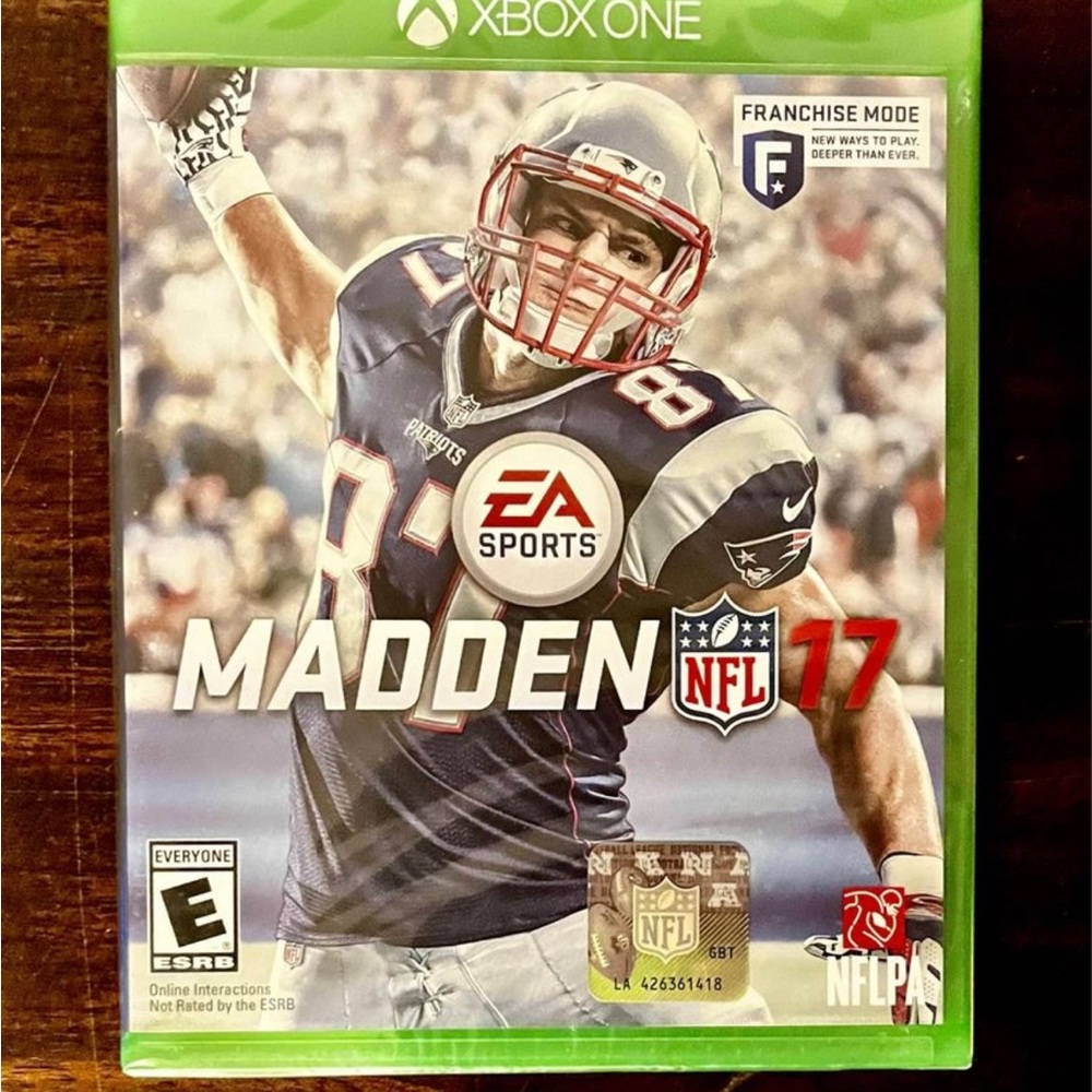 Madden NFL 17 Xbox One Sports Game.
Pre-owned Resealed